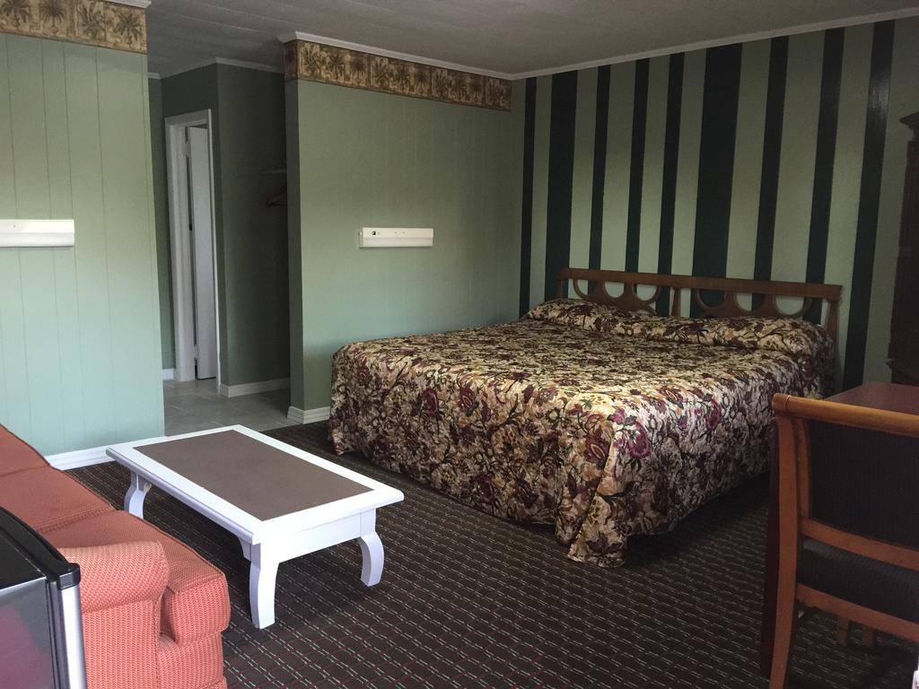 Skyland Motel 科尼利亚 外观 照片