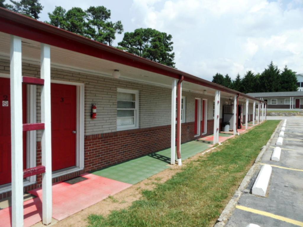 Skyland Motel 科尼利亚 外观 照片